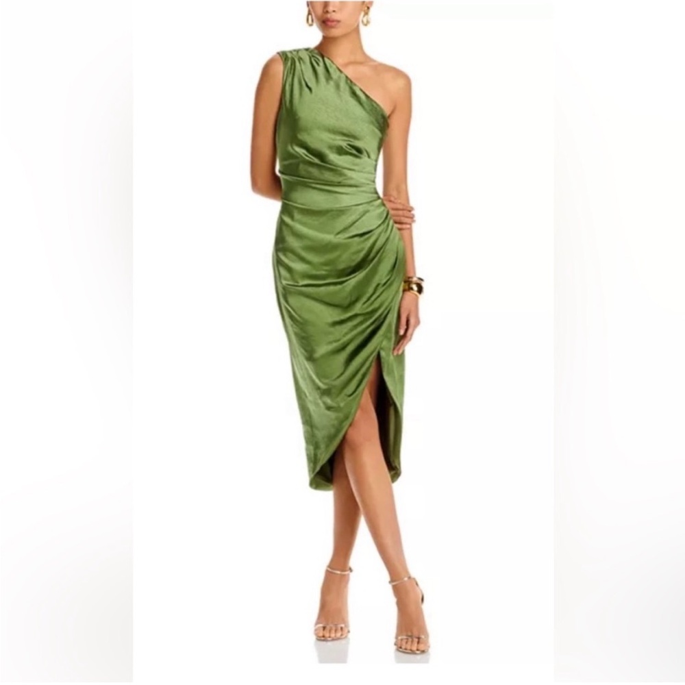 Elliatt Cassini One Shoulder Satin Dress In Fern green